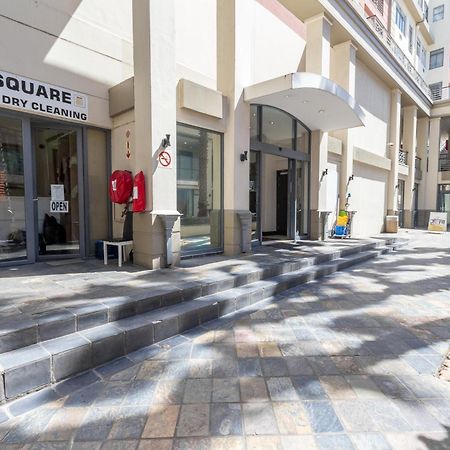 The Square 135- Studio With Free Parking, Pool & Gym Access Lejlighed Kapstaden Eksteriør billede