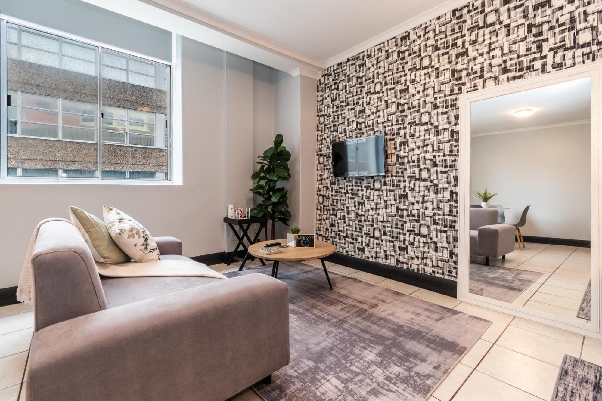 The Square 135- Studio With Free Parking, Pool & Gym Access Lejlighed Kapstaden Eksteriør billede
