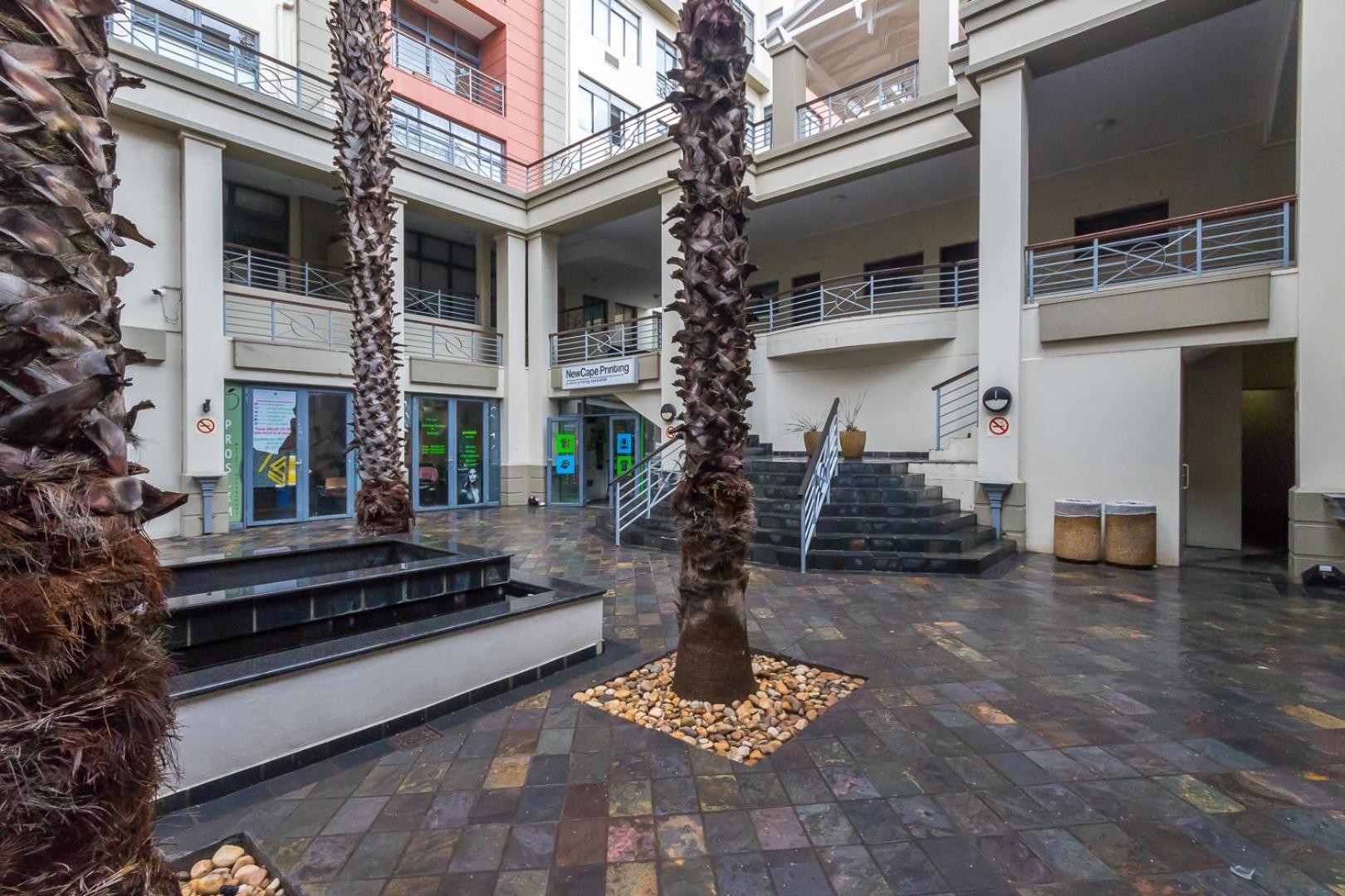 The Square 135- Studio With Free Parking, Pool & Gym Access Lejlighed Kapstaden Eksteriør billede
