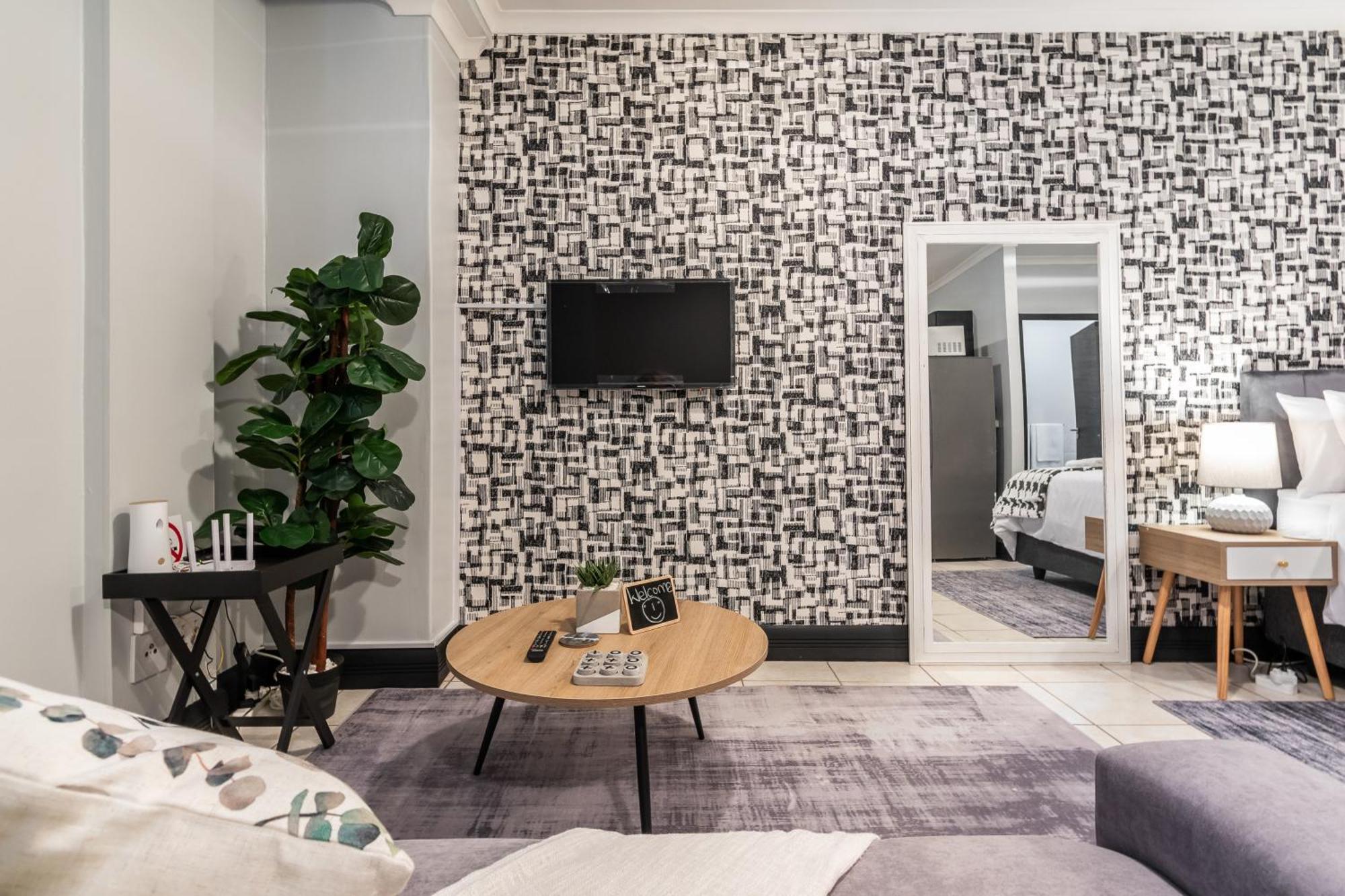 The Square 135- Studio With Free Parking, Pool & Gym Access Lejlighed Kapstaden Eksteriør billede